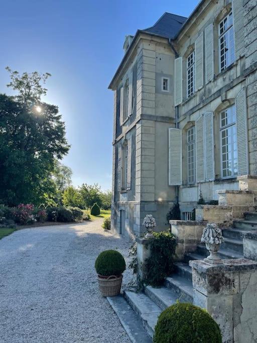 Charming 18Th Century Chateau, Near Bayeux In Calvados, Normandie Livry  Exteriör bild