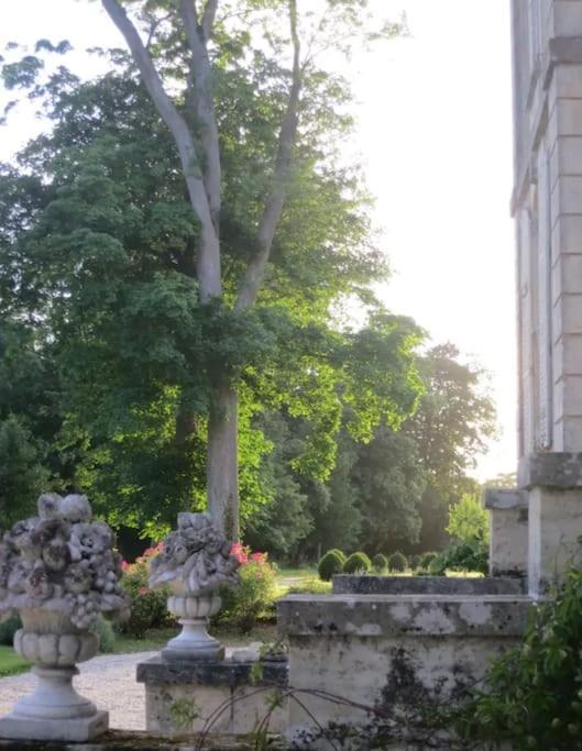 Charming 18Th Century Chateau, Near Bayeux In Calvados, Normandie Livry  Exteriör bild