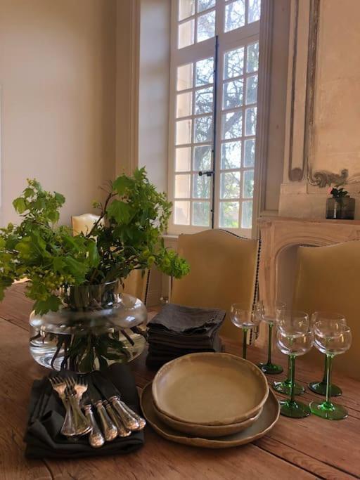 Charming 18Th Century Chateau, Near Bayeux In Calvados, Normandie Livry  Exteriör bild
