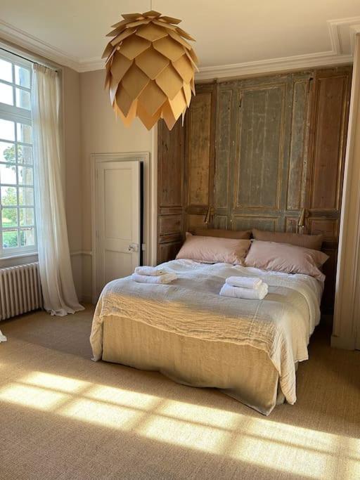 Charming 18Th Century Chateau, Near Bayeux In Calvados, Normandie Livry  Exteriör bild